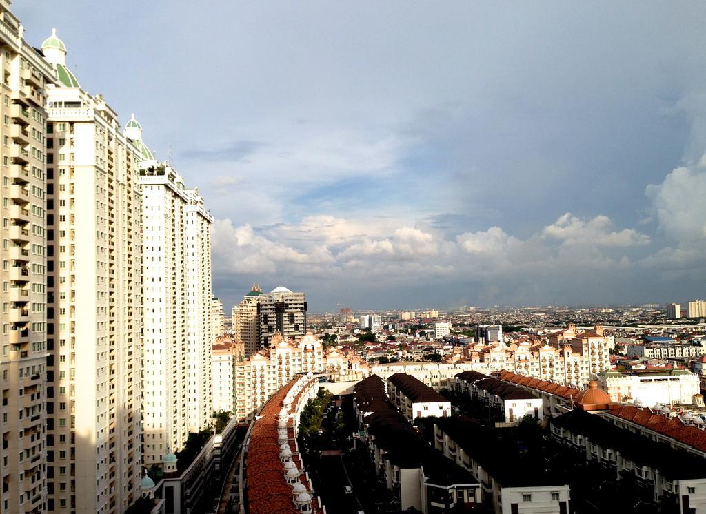 Ravarine Suite Apartment Джакарта Екстер'єр фото
